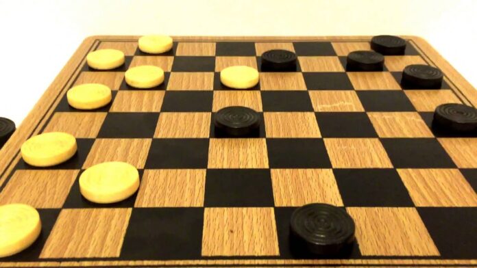 how to play checkers