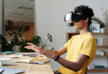 How And What Technologies Help Students Now?