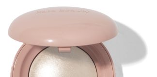 Warm vs Cool Highlighter Shades: How to Choose for Your Undertone