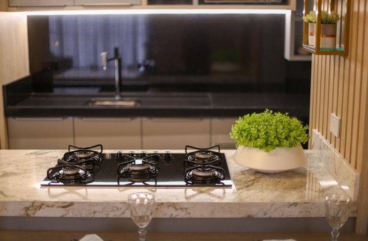 Kitchen Hobs Maintenance Tips for Safe and Efficient Cooking